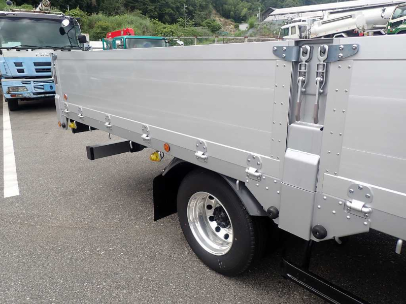 アルミ平　L6210　ワイド　最大積載3400KG　後輪エアサス|中古トラックの販売・買取・査定のアイナビ