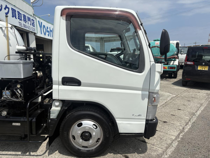 H23　キャンター　2t　散水車|中古トラックの販売・買取・査定のアイナビ