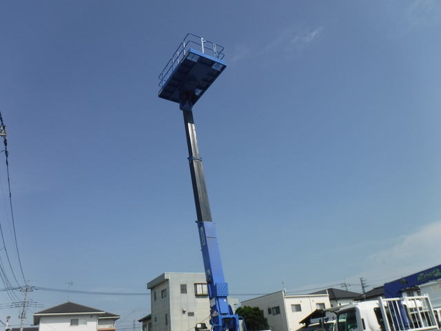 H.23年 いすゞ エルフ 高所作業 12mローラージャッキ仕様TZ12A|中古トラックの販売・買取・査定のアイナビ