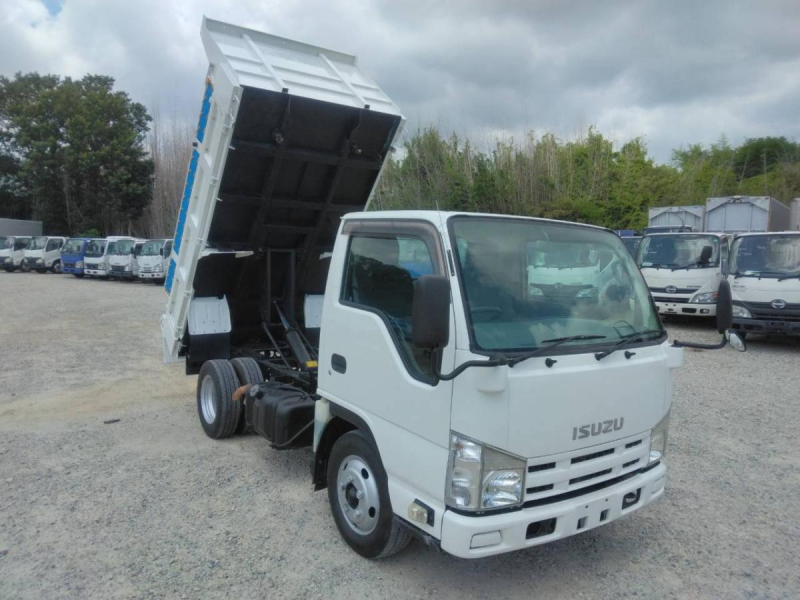 H25年　エルフ 3t 低床 強化 ダンプ AT車 　No.1073|中古トラックの販売・買取・査定のアイナビ
