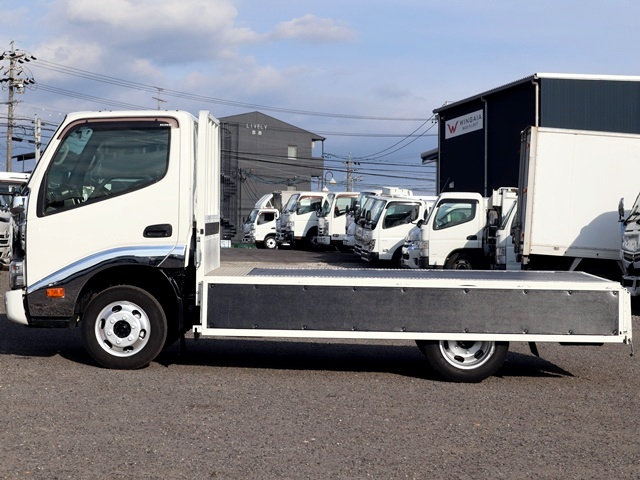 平ボディ積載1.6t　ハイグレード　10尺　ディーゼルターボ|中古トラックの販売・買取・査定のアイナビ