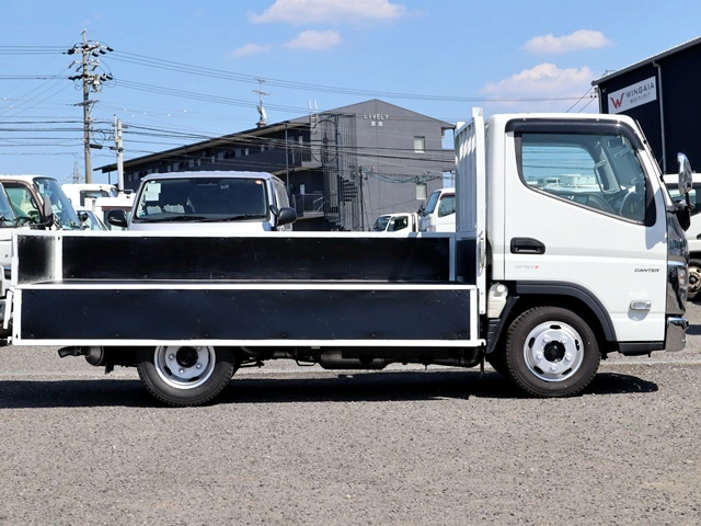 平ボディ　積載2t　標準10尺　全低床　車両総重量5t未満|中古トラックの販売・買取・査定のアイナビ