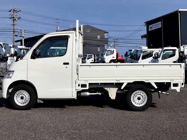 DX　平ボディ　積載800kg|中古トラックの販売・買取・査定のアイナビ