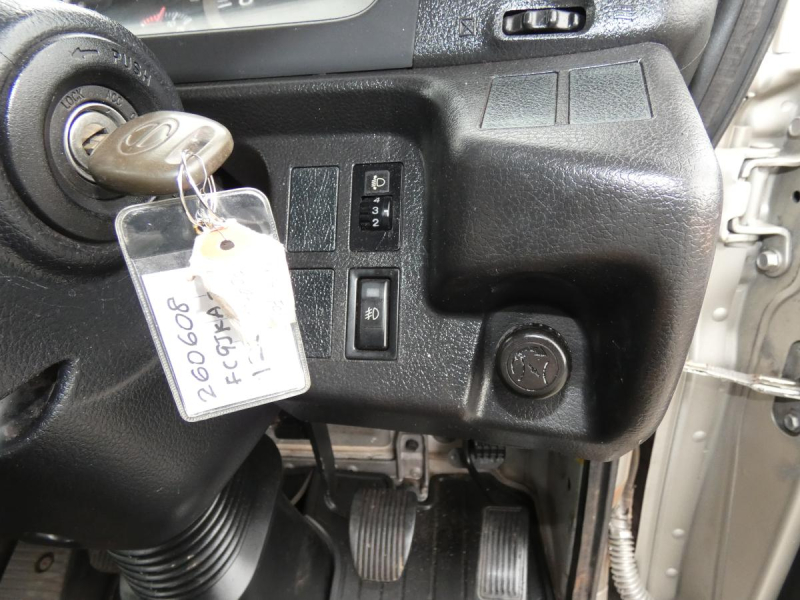 H25　2.6トン　平ボディ　クレーン付き　260608|中古トラックの販売・買取・査定のアイナビ