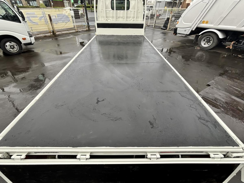 デュトロ　標準ロング平ボディー　積載3000kg|中古トラックの販売・買取・査定のアイナビ