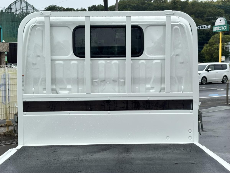 トヨエース　10尺平ボディー　積載2000kg　AT車|中古トラックの販売・買取・査定のアイナビ
