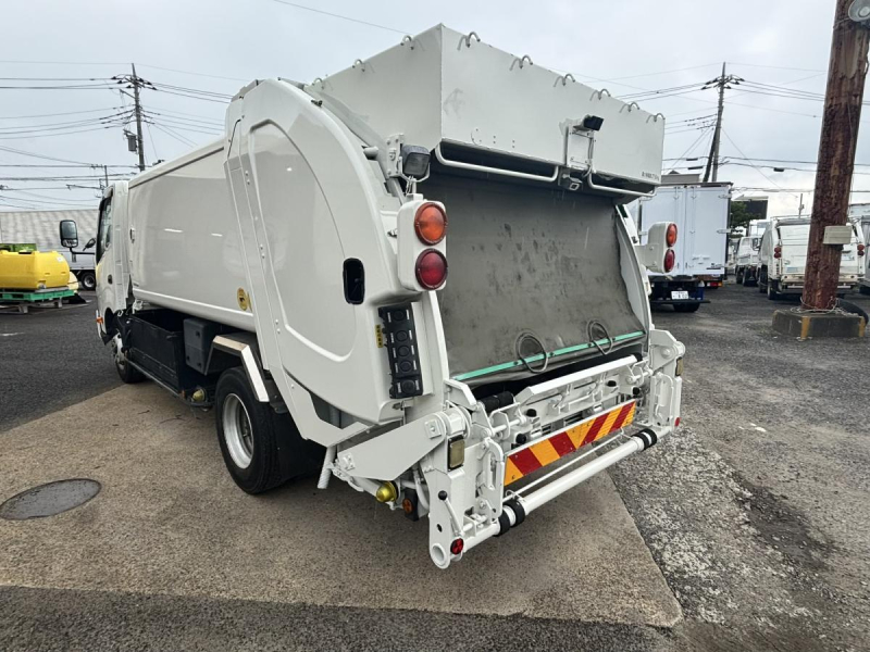 デュトロ　ワイド幅　巻き込みパッカー車　新明和製7.3立米|中古トラックの販売・買取・査定のアイナビ