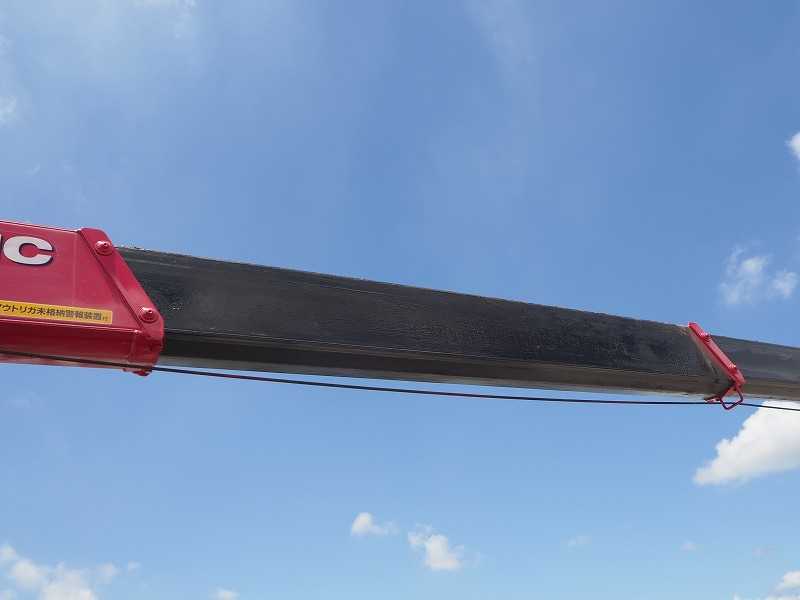 いすゞ フォワード 4段クレーン ラジコン 標準幅 平ボディ|中古トラックの販売・買取・査定のアイナビ