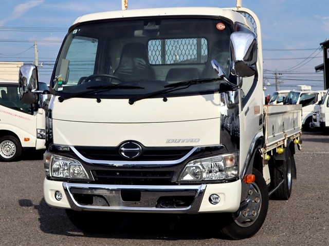 ベースグレード　平ボディ　積載2t|中古トラックの販売・買取・査定のアイナビ