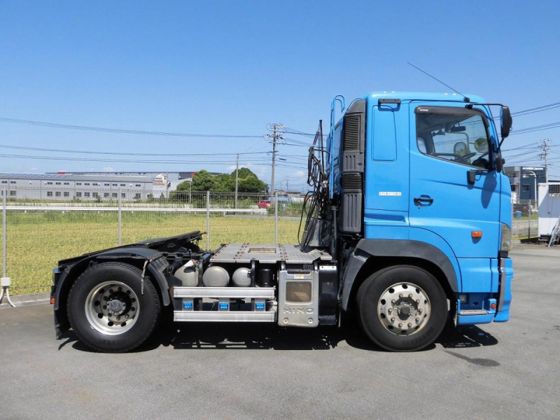 28年　日野プロフィヤ　第5輪11.5t　7速MT　アルミホイール|中古トラックの販売・買取・査定のアイナビ