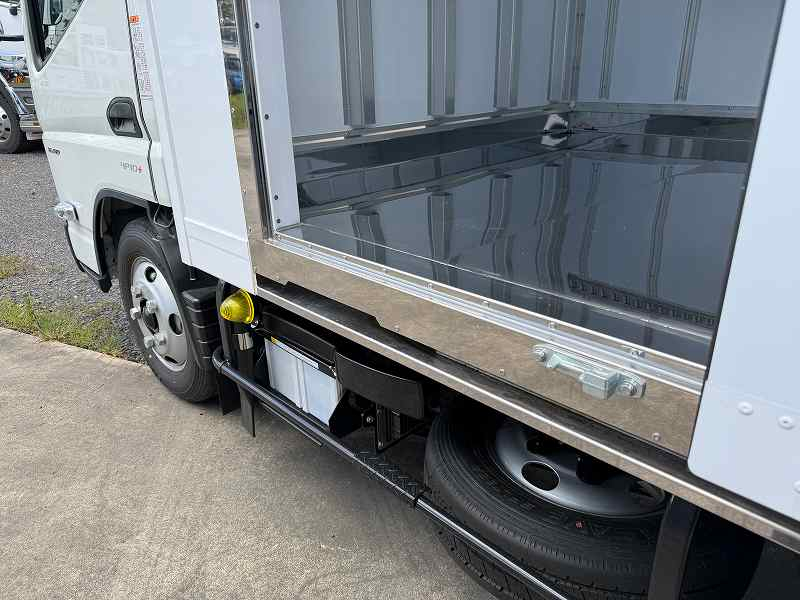 三菱ふそう キャンター 冷蔵冷凍車 東プレ 冷蔵冷凍車 低温-30度|中古トラックの販売・買取・査定のアイナビ