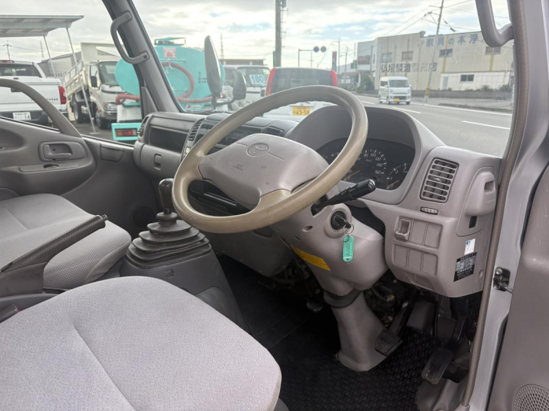 H27　ダイナ　1.45t　平ボディ|中古トラックの販売・買取・査定のアイナビ