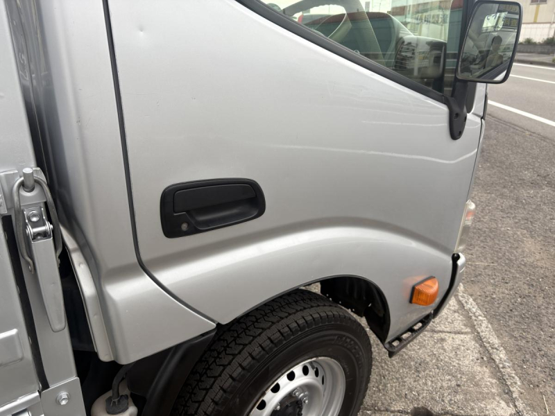 H27　ダイナ　1.45t　平ボディ|中古トラックの販売・買取・査定のアイナビ