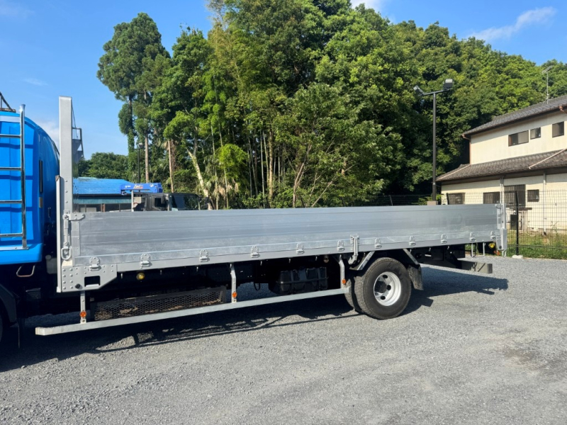ベッド付 6.2m 積載3.5t 外装仕上げ済 車検付|中古トラックの販売・買取・査定のアイナビ