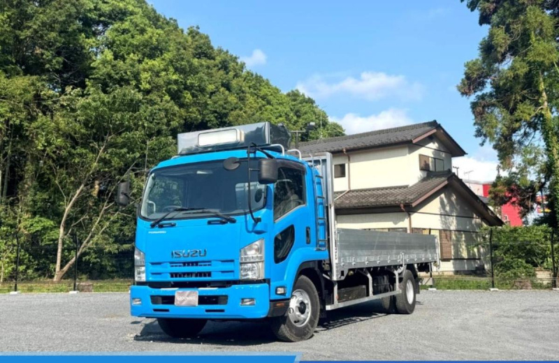 ベッド付 6.2m 積載3.5t 外装仕上げ済 車検付|中古トラックの販売・買取・査定のアイナビ