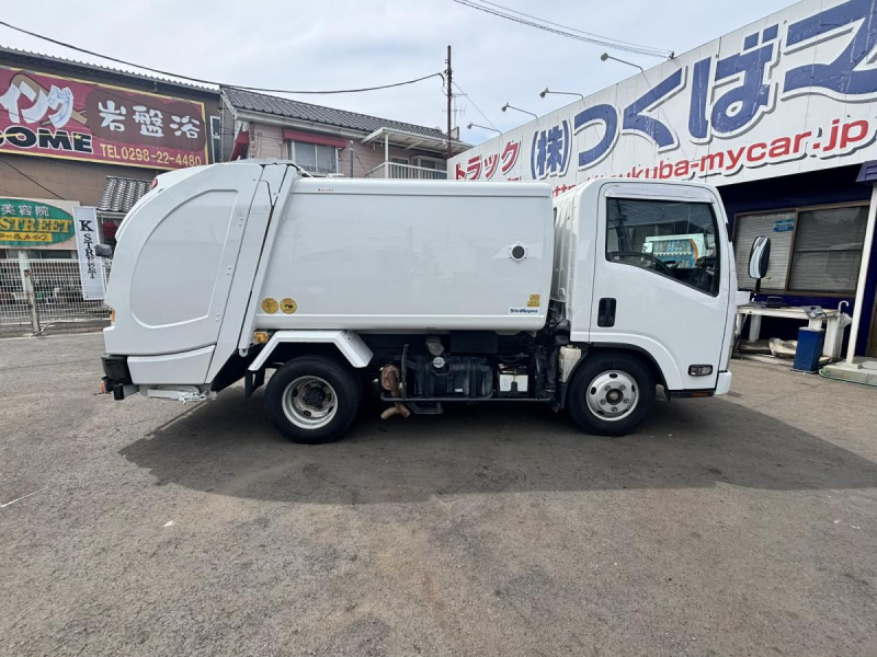 巻き込みパッカー車　新明和製5.1立米　積載3000kg|中古トラックの販売・買取・査定のアイナビ