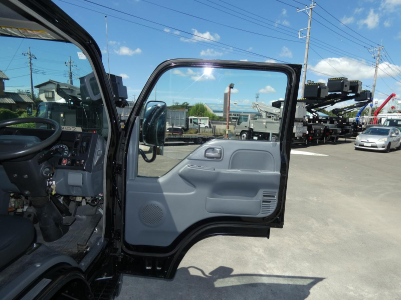 H 21　1.5トン　 パネルバン　251102|中古トラックの販売・買取・査定のアイナビ