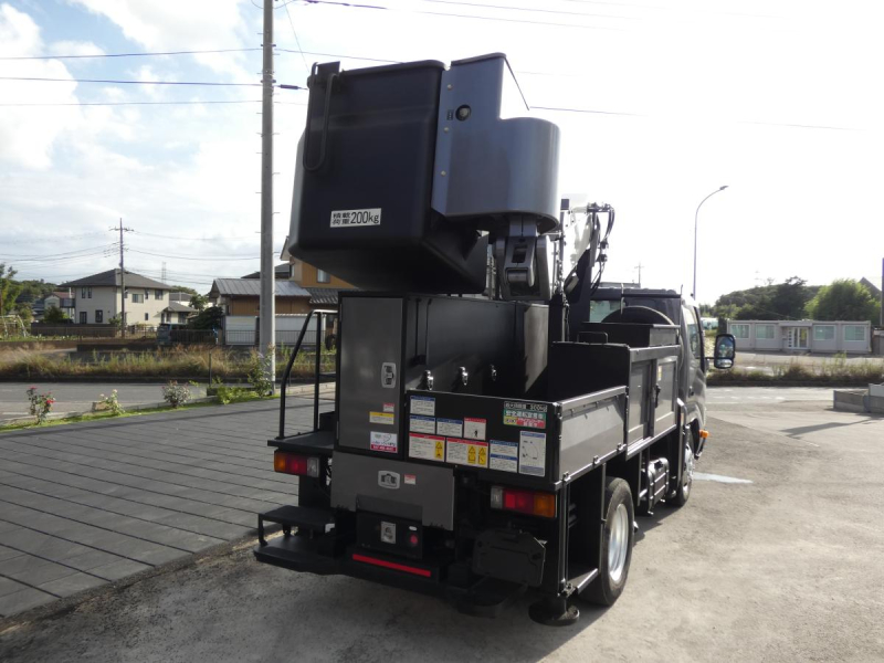 H30 高所作業車　オートマ 260711|中古トラックの販売・買取・査定のアイナビ