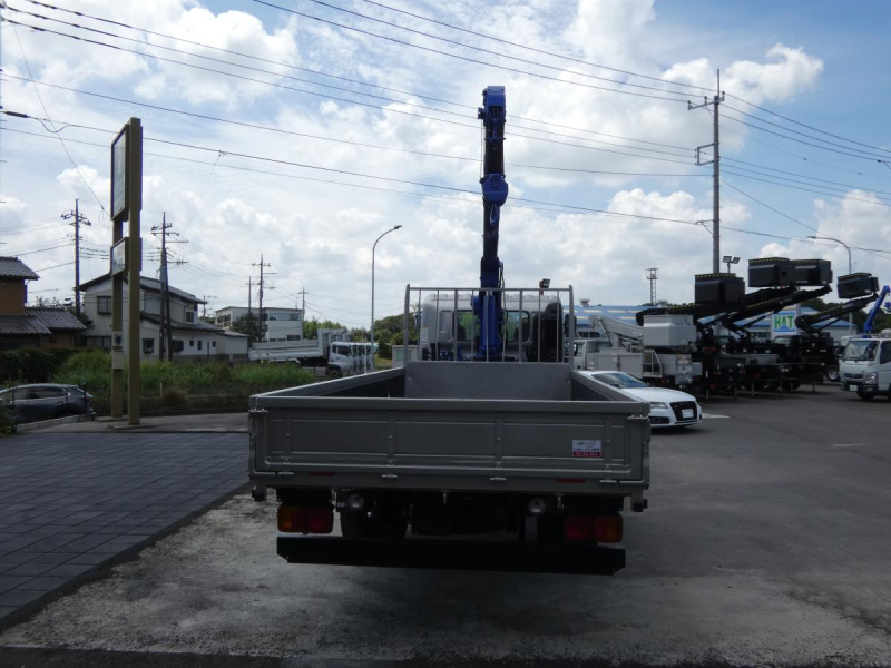 H29 2.65トン4段クレーン付き平ボディー260714|中古トラックの販売・買取・査定のアイナビ