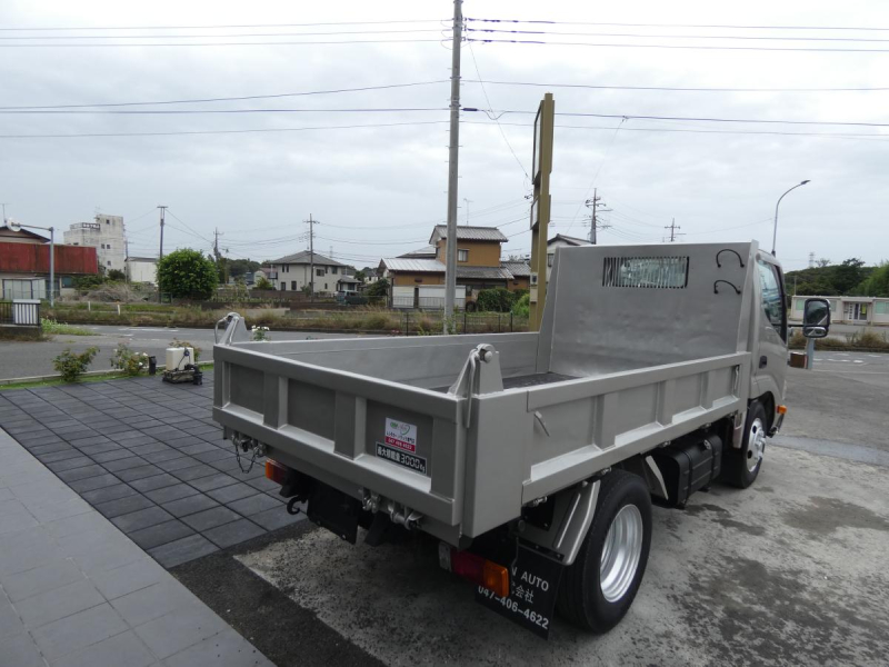 H26  3トン　ダンプ　マニュアル　260721|中古トラックの販売・買取・査定のアイナビ