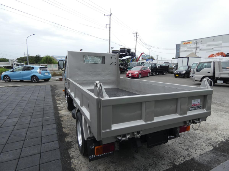 H26  3トン　ダンプ　マニュアル　260721|中古トラックの販売・買取・査定のアイナビ