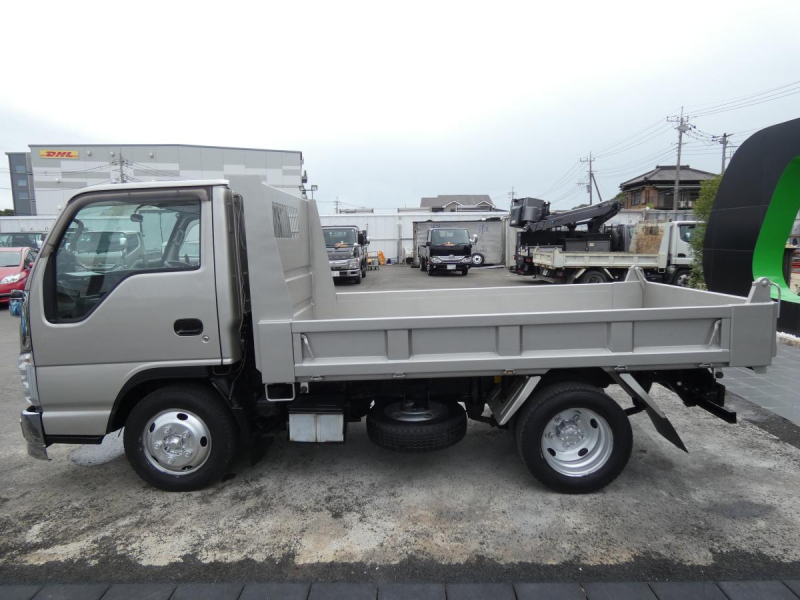 H20 2トン オートマ　ダンプ 260802|中古トラックの販売・買取・査定のアイナビ