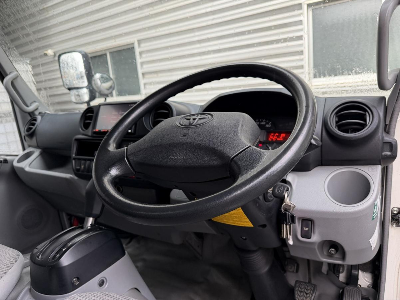 2t積・アルミバン・AT・垂直パワーゲート600kg・ラッシング|中古トラックの販売・買取・査定のアイナビ