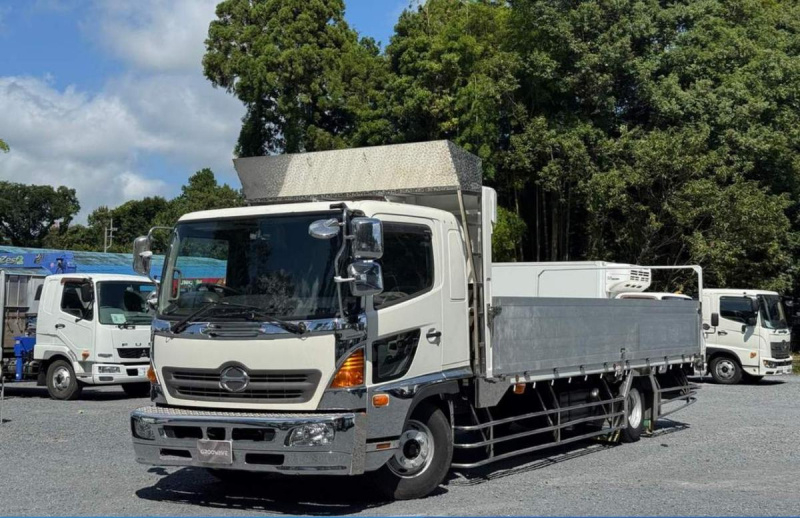 ワイドベッド付62 エアサス メッキパーツ 車検R9.6|中古トラックの販売・買取・査定のアイナビ