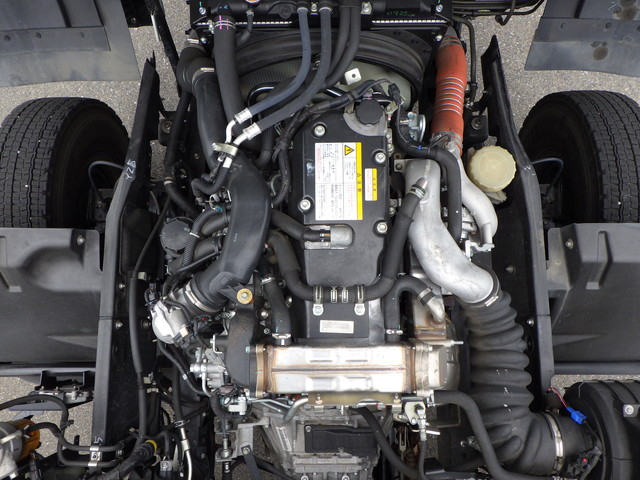イスズ 2RG-FRS90S2 平ボディ 4t標準幅 4WD 荷台長5.7m|中古トラックの販売・買取・査定のアイナビ