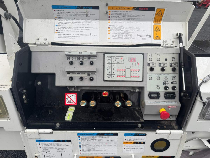 アイチSH15B 電工仕様 14.6m 絶縁バケット200kg ウインチ|中古トラックの販売・買取・査定のアイナビ