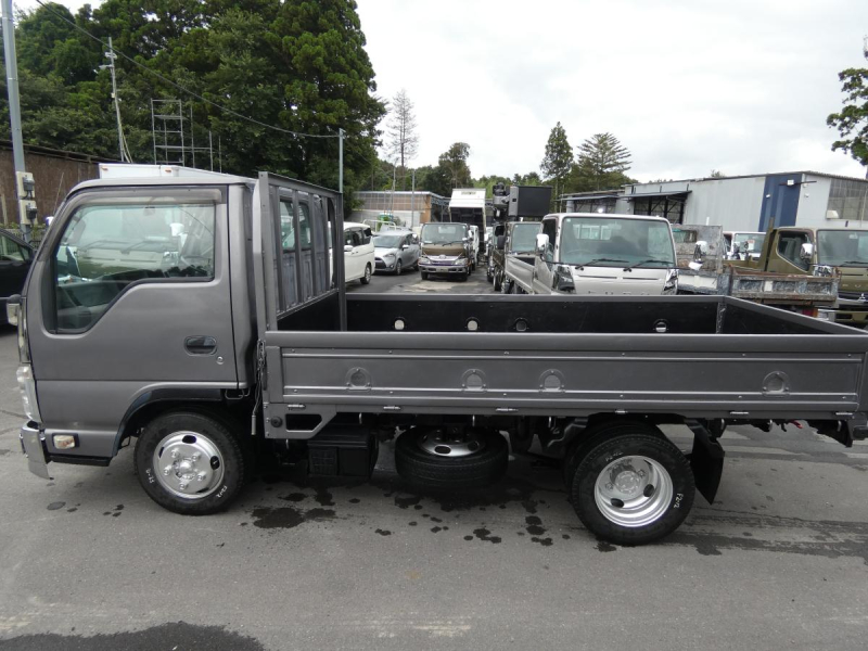 H24 エルフトラック2t　平ボディ　マニュアル241022|中古トラックの販売・買取・査定のアイナビ