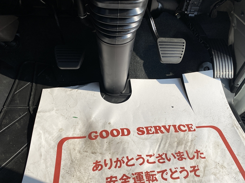 キャンター　セミロング　全低床　木製　積載4,900kg|中古トラックの販売・買取・査定のアイナビ