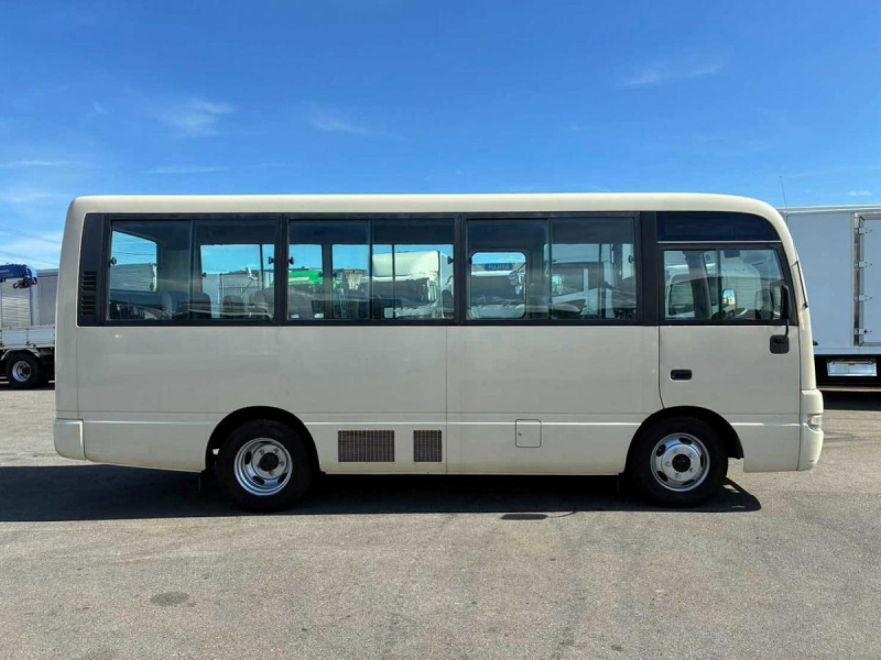 オートスイングドア 5速マニュアル MT 小型 中型 観光 送迎バス|中古トラックの販売・買取・査定のアイナビ