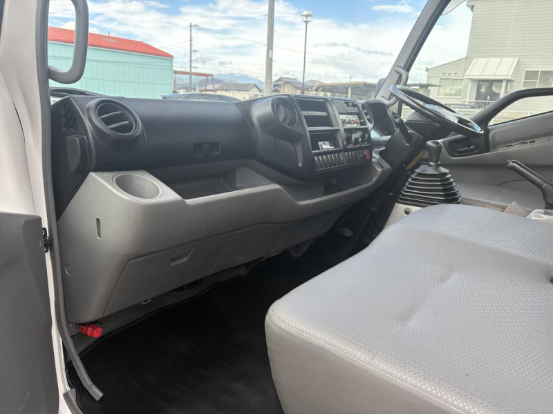 H26　デュトロ　散水車　サブエンジン付|中古トラックの販売・買取・査定のアイナビ