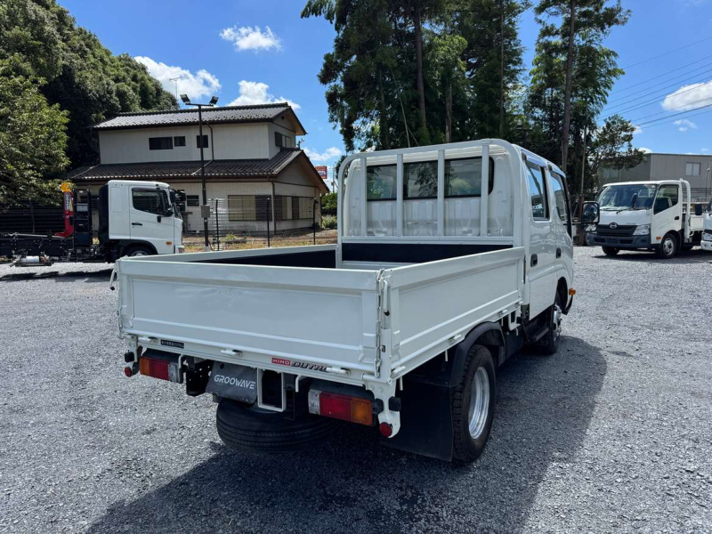 10尺 全低床 5t限定免許対応 AT 床板張替済 低走行|中古トラックの販売・買取・査定のアイナビ