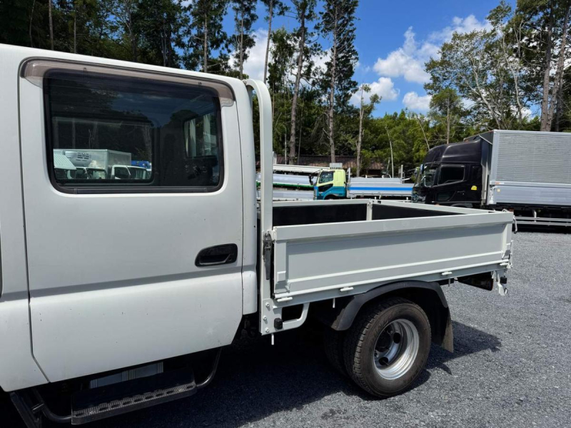 10尺 全低床 5t限定免許対応 AT 床板張替済 低走行|中古トラックの販売・買取・査定のアイナビ