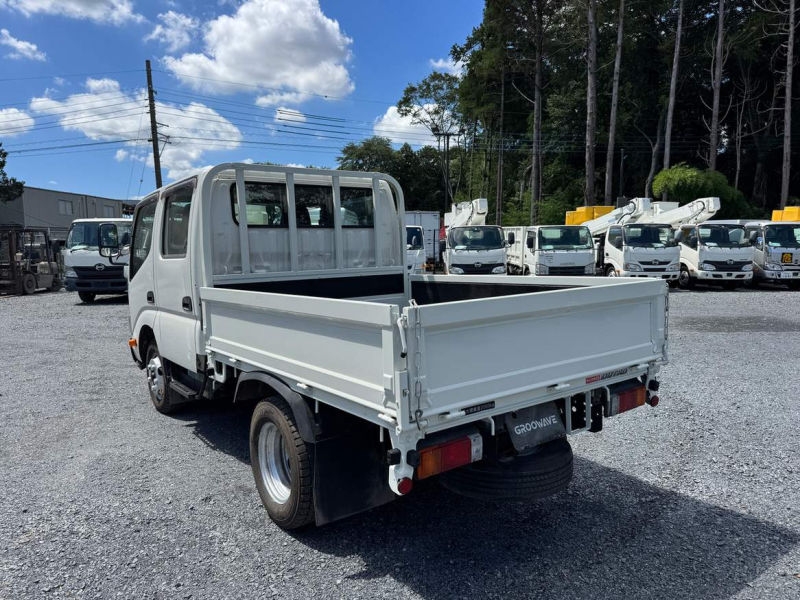 10尺 全低床 5t限定免許対応 AT 床板張替済 低走行|中古トラックの販売・買取・査定のアイナビ