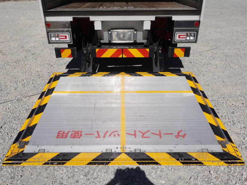 冷蔵冷凍-5度パワーゲートアルミバン後輪エアサス|中古トラックの販売・買取・査定のアイナビ