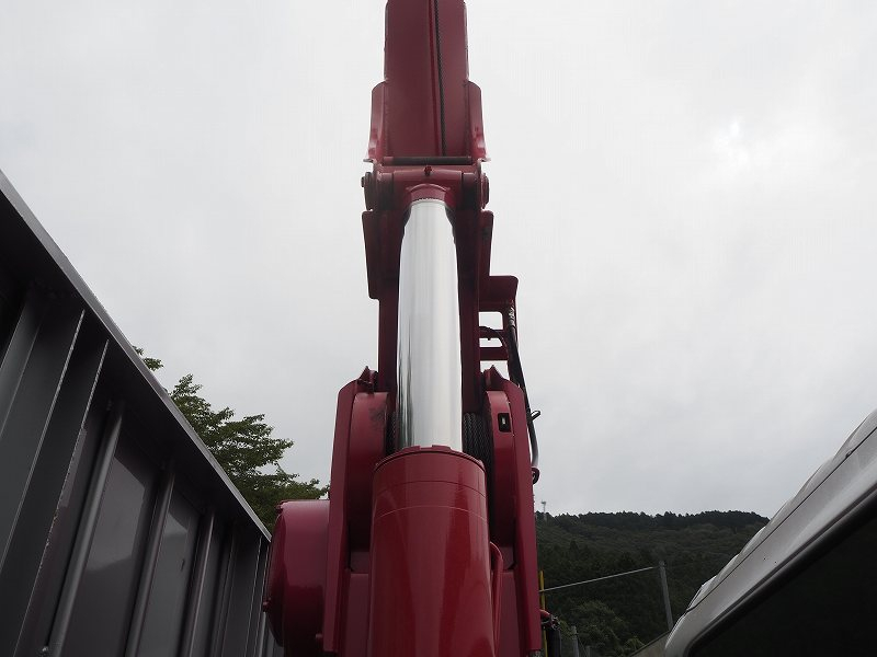 日野レンジャー 4段クレーン ラジコン ベッド付 標準幅 平ボディ|中古トラックの販売・買取・査定のアイナビ