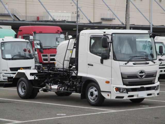 R8 日野レンジャー　4トンフックロール　未使用車|中古トラックの販売・買取・査定のアイナビ