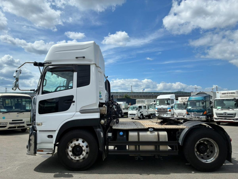 ハイルーフ 後輪エアサスB尺 エスコット 10t 46t 牽引|中古トラックの販売・買取・査定のアイナビ