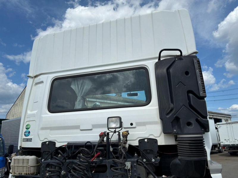 ハイルーフ 後輪エアサスB尺 エスコット 10t 46t 牽引|中古トラックの販売・買取・査定のアイナビ