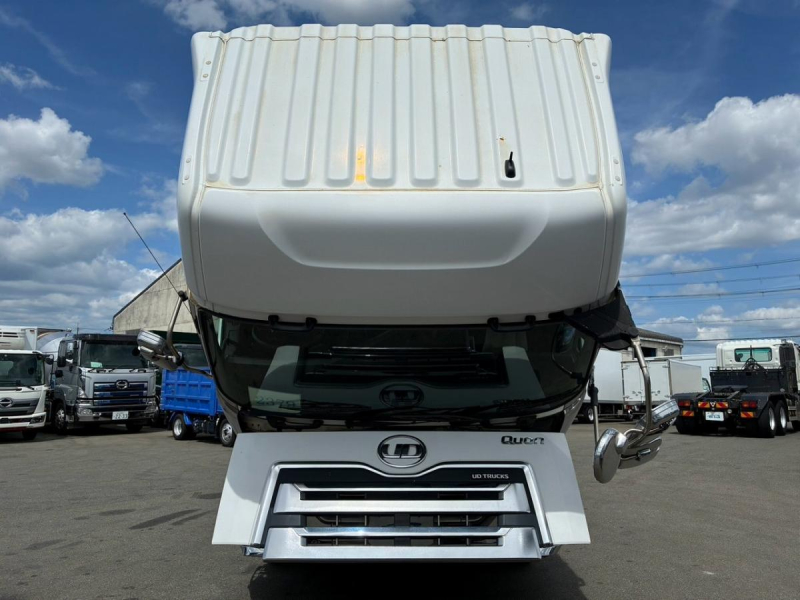 ハイルーフ 後輪エアサスB尺 エスコット 10t 46t 牽引|中古トラックの販売・買取・査定のアイナビ