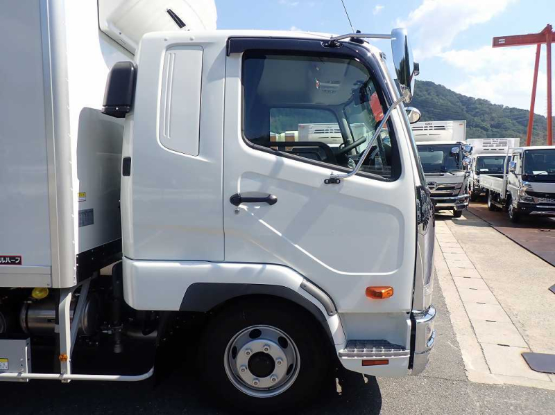 格納PG　6200　ワイド　フルハーフ　菱重　低温　後輪エアサス|中古トラックの販売・買取・査定のアイナビ