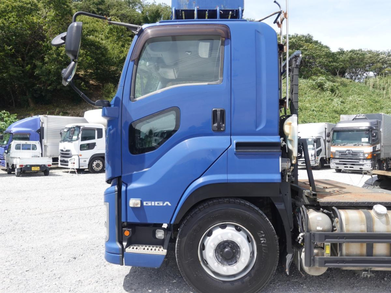 ナンバー・車検付き即納可 トレーラーヘッドトラクター|中古トラックの販売・買取・査定のアイナビ