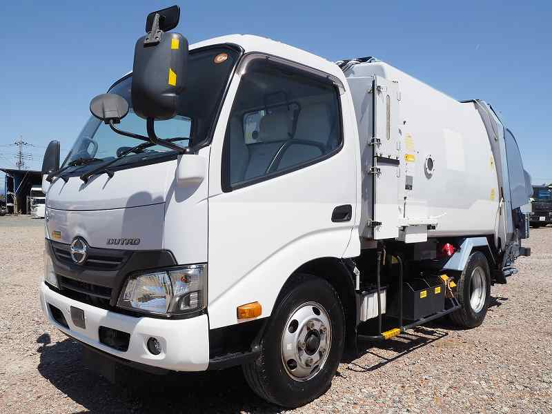 日野 デュトロ 極東開発工業 塵芥車 プレス式パッカー|中古トラックの販売・買取・査定のアイナビ