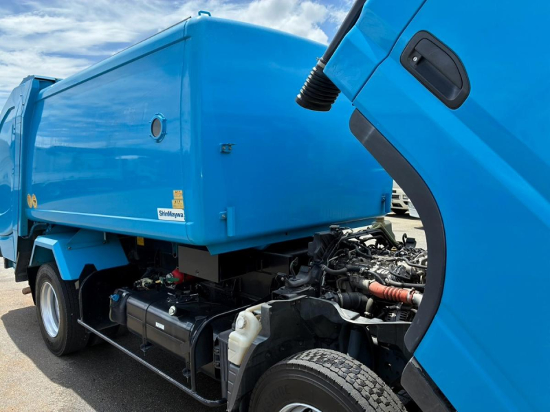 ワイド セミロング 連続作動車 汚水タンク ダンプ排出|中古トラックの販売・買取・査定のアイナビ
