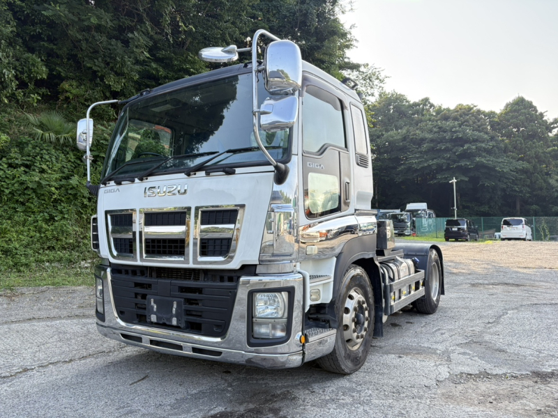H26年式、ギガ、トラクタ、車検付|中古トラックの販売・買取・査定のアイナビ