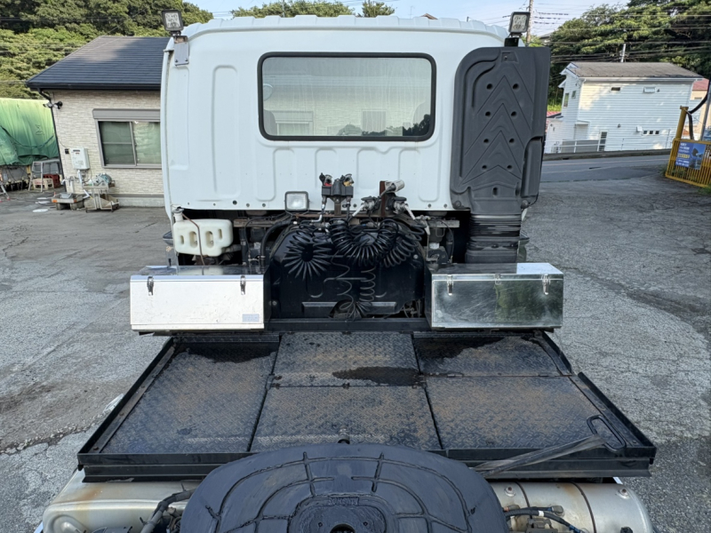 H26年式、ギガ、トラクタ、車検付|中古トラックの販売・買取・査定のアイナビ