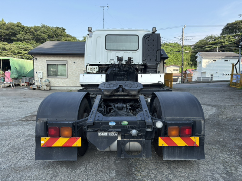 H26年式、ギガ、トラクタ、車検付|中古トラックの販売・買取・査定のアイナビ